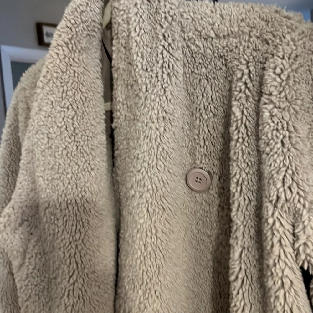 STEVE MADDEN BB Dakota faux fur jacket - Picture 3 of 5
